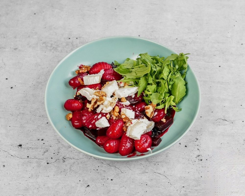 gnocchi buraczane z serem kozim